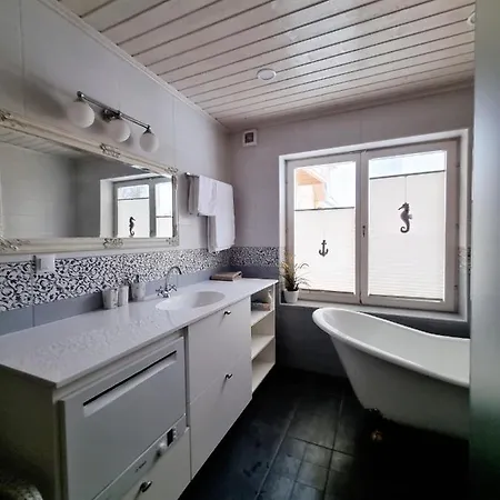 Marienholm Apartment *