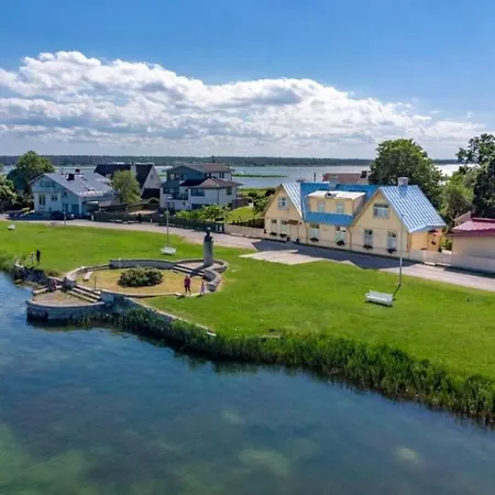 Marienholm * Haapsalu